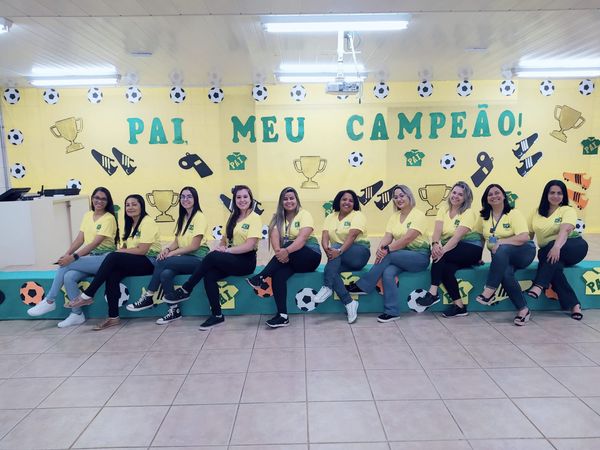 Comemorando o dia dos pais. M�e da Santa Esperan�a