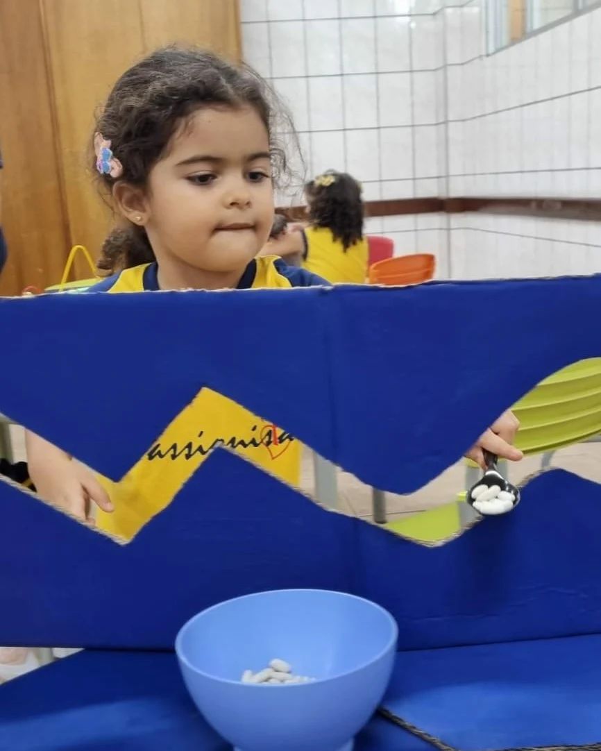 Infantil III - Atividades de estimulo M�e da Santa Esperan�a