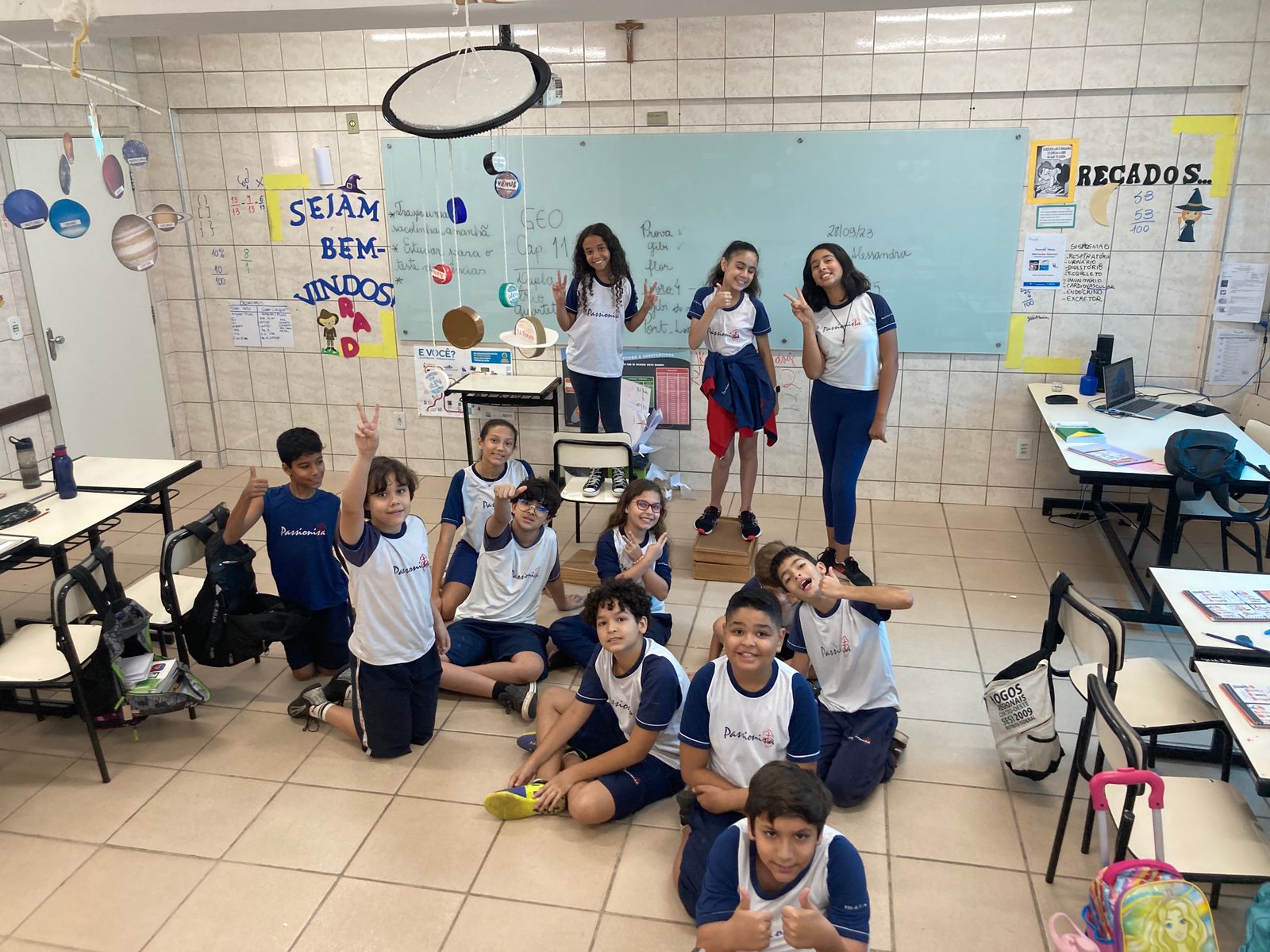 Plantando sementes de cidadania desde cedo! M�e da Santa Esperan�a