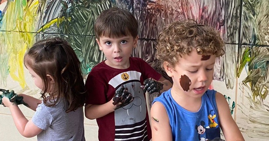 Celebrando a Semana da Crian�a M�e da Santa Esperan�a