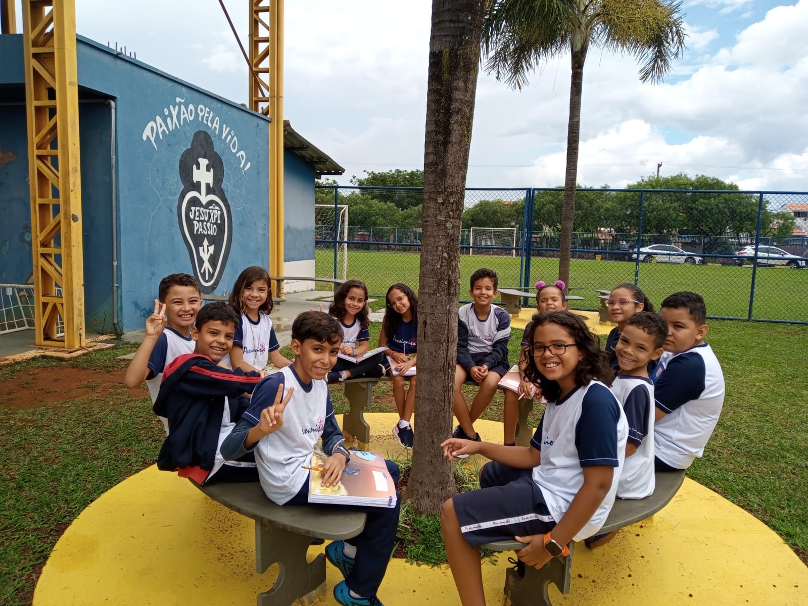 Explorando a poesia sob o c�u aberto! M�e da Santa Esperan�a