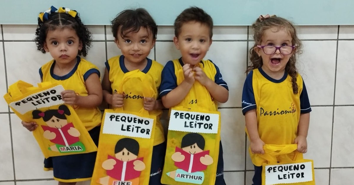 Plantando o h�bito da leitura! M�e da Santa Esperan�a