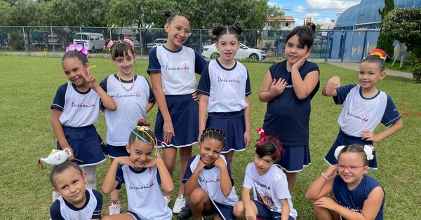 Celebrando antecipadamente o Dia da Dan�a M�e da Santa Esperan�a