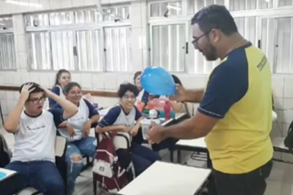 Montagem do eletrosc�pio de folhas M�e da Santa Esperan�a